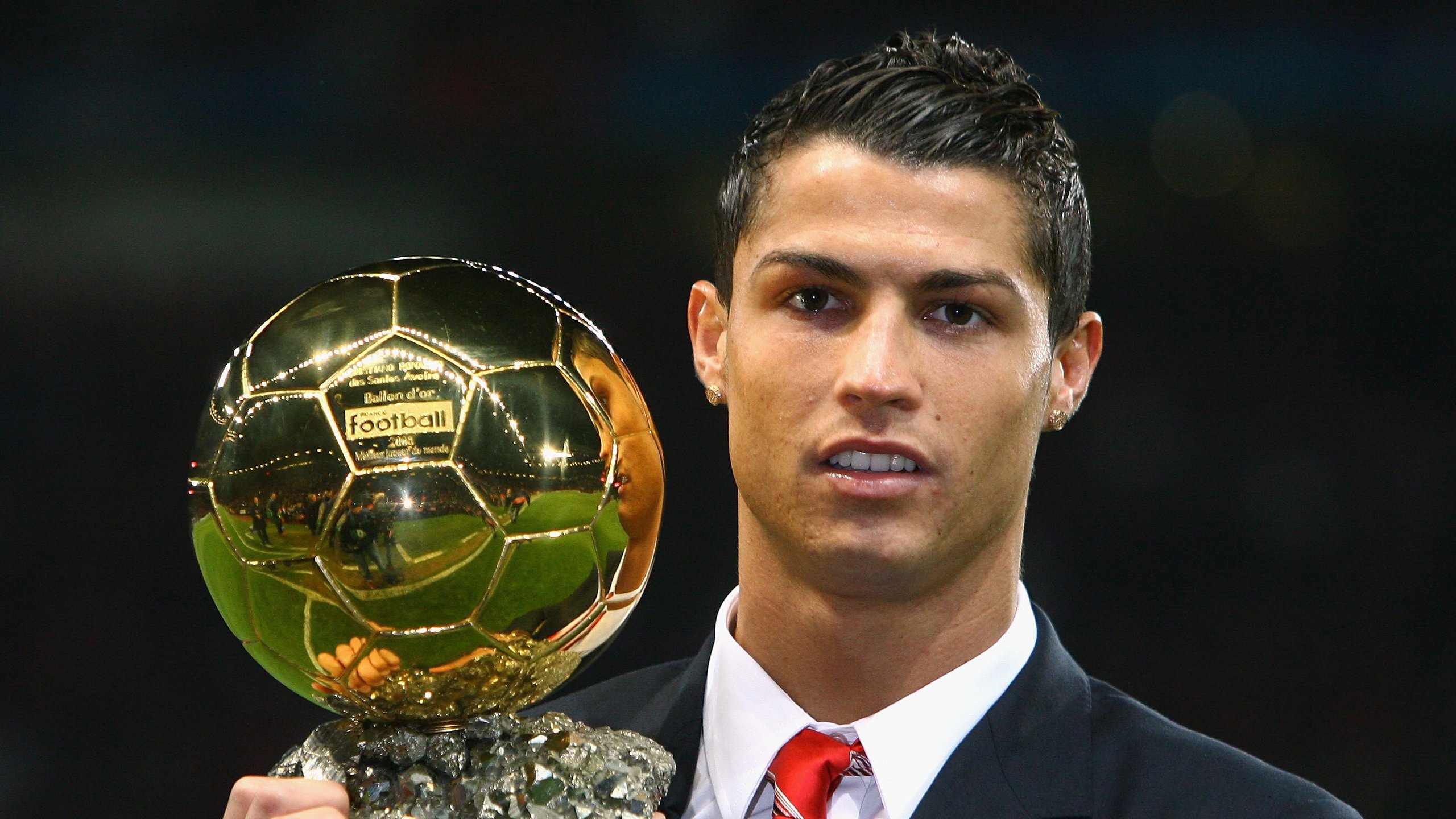 布鲁诺·卡博克洛在巴黎奥运会小组赛中成为巴西队进攻核心，布鲁卡洛斯